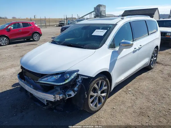 2C4RC1GG4HR822017 2017 CHRYSLER PACIFICA - Image 2