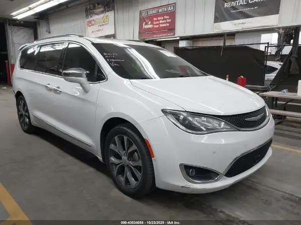 2C4RC1GG4JR100892 2018 CHRYSLER PACIFICA - Image 1