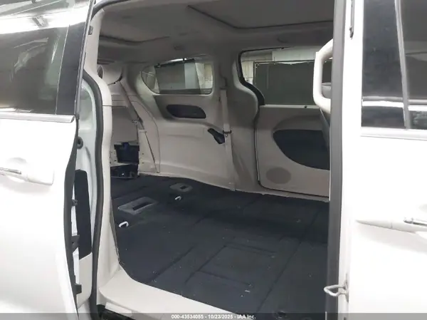 2C4RC1GG4JR100892 2018 CHRYSLER PACIFICA - Image 8