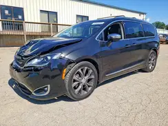 2C4RC1GG4JR104215 2018 CHRYSLER PACIFICA