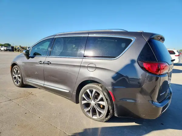 2C4RC1GG4JR116705 2018 CHRYSLER PACIFICA - Image 2