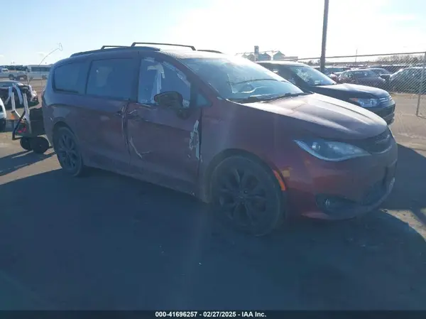 2C4RC1GG4JR171526 2018 CHRYSLER PACIFICA - Image 1
