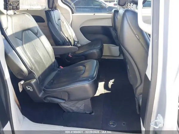 2C4RC1GG4JR185684 2018 CHRYSLER PACIFICA - Image 8