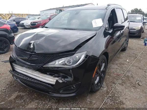 2C4RC1GG4JR186558 2018 CHRYSLER PACIFICA - Image 2