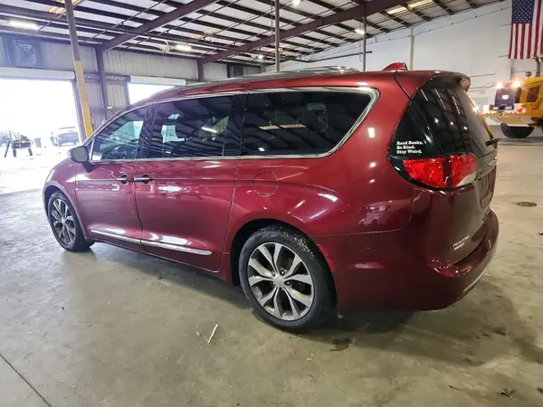 2C4RC1GG4JR186706 2018 CHRYSLER PACIFICA - Image 2
