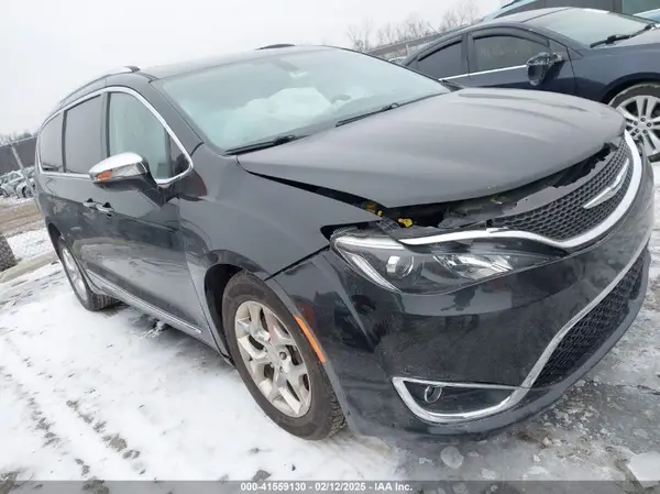 2C4RC1GG4JR186804 2018 CHRYSLER PACIFICA - Image 1