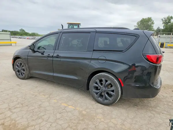 2C4RC1GG4JR194420 2018 CHRYSLER PACIFICA - Image 2