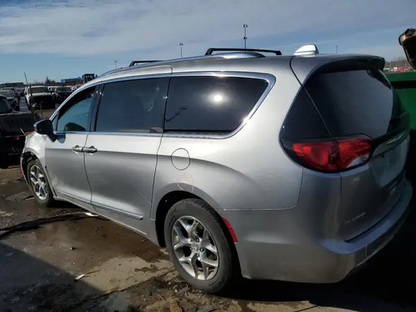 2C4RC1GG4JR233152 2018 CHRYSLER PACIFICA - Image 2