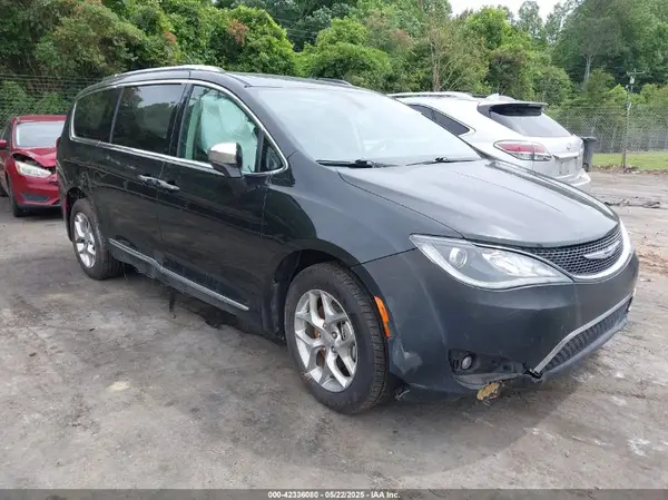 2C4RC1GG4JR252090 2018 CHRYSLER PACIFICA - Image 1