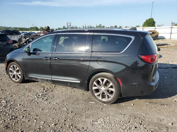 2C4RC1GG4JR259928 2018 CHRYSLER PACIFICA - Image 2