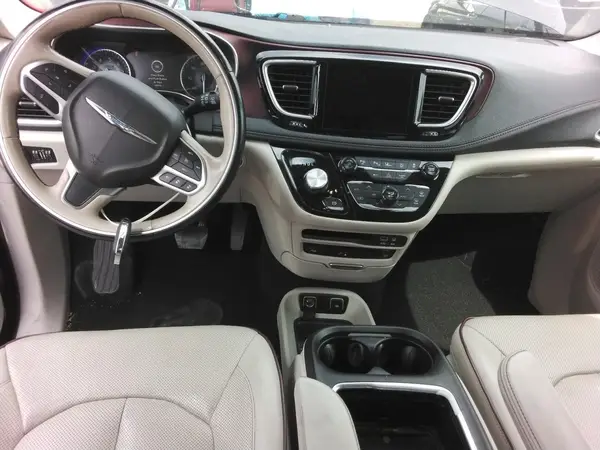 2C4RC1GG4JR259928 2018 CHRYSLER PACIFICA - Image 8