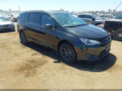 2C4RC1GG4JR261937 2018 CHRYSLER PACIFICA