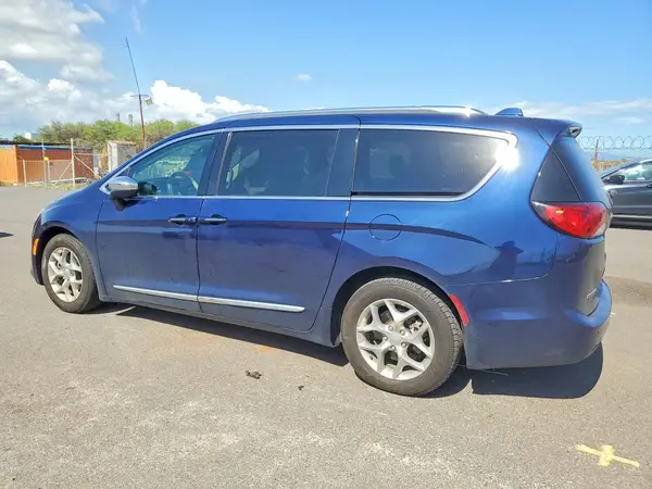 2C4RC1GG4JR273828 2018 CHRYSLER PACIFICA - Image 2