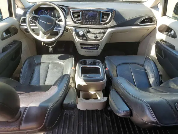 2C4RC1GG4JR273828 2018 CHRYSLER PACIFICA - Image 8