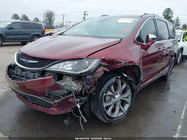 2C4RC1GG4JR289088 2018 CHRYSLER PACIFICA - Image 2