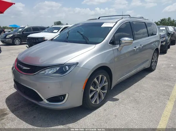 2C4RC1GG4KR508519 2019 CHRYSLER PACIFICA - Image 2