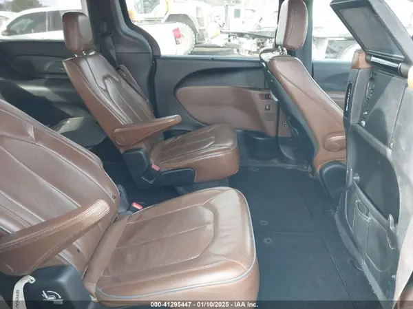 2C4RC1GG4KR549958 2019 CHRYSLER PACIFICA - Image 8