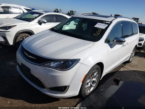 2C4RC1GG4KR574178 2019 CHRYSLER PACIFICA - Image 2