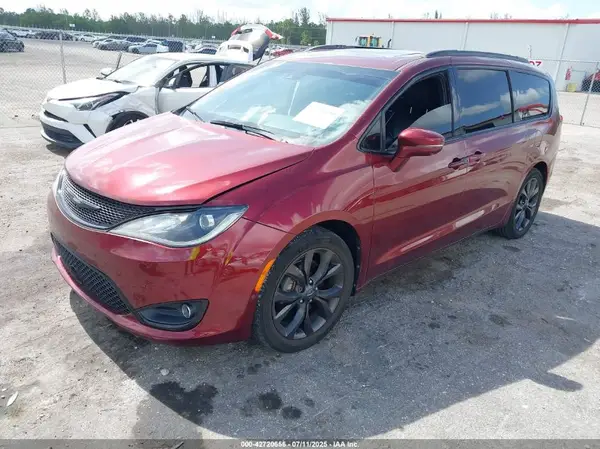 2C4RC1GG4KR589084 2019 CHRYSLER PACIFICA - Image 2
