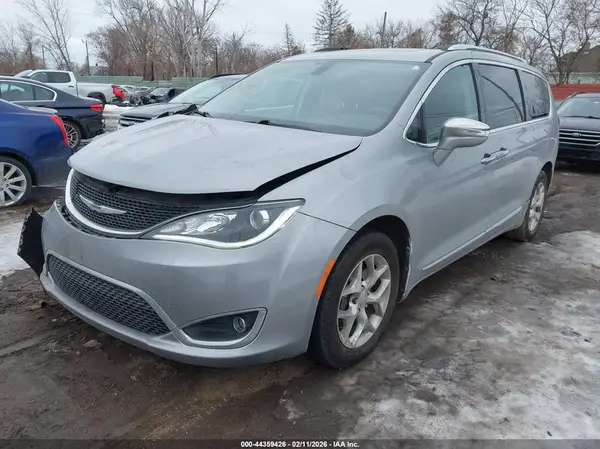 2C4RC1GG4KR657710 2019 CHRYSLER PACIFICA - Image 2