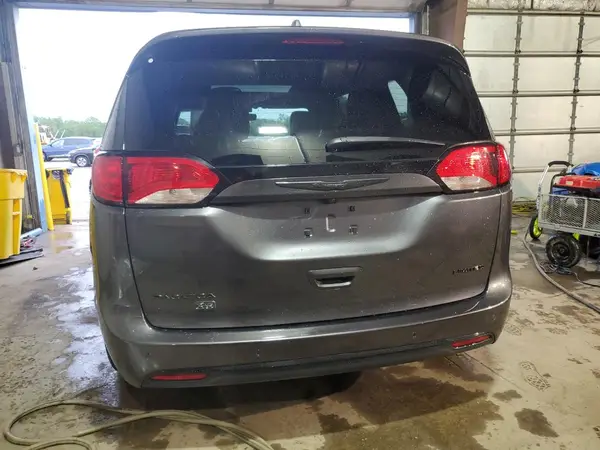 2020 CHRYSLER PACIFICA auction photo 6