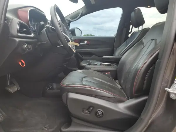 2020 CHRYSLER PACIFICA auction photo 7