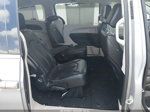 2C4RC1GG4LR112625 2020 CHRYSLER PACIFICA - Image 8