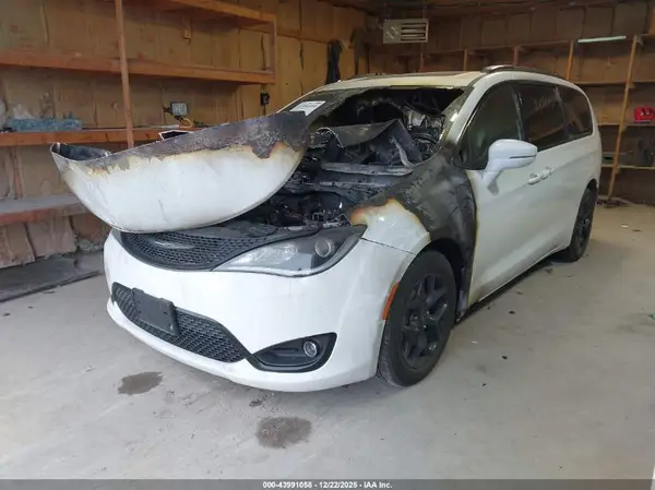 2C4RC1GG4LR165454 2020 CHRYSLER PACIFICA - Image 2