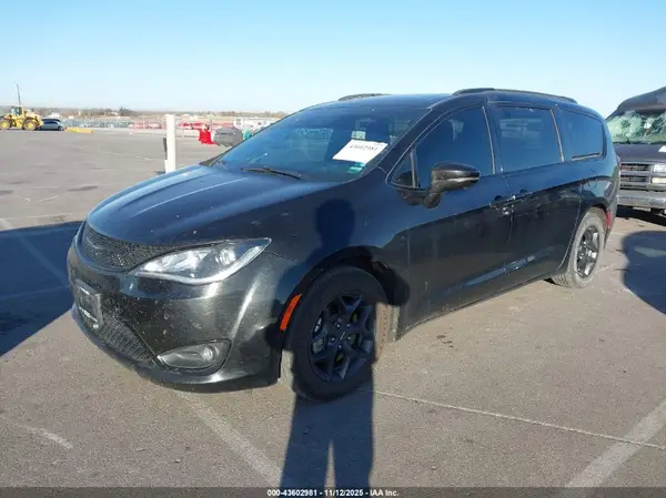 2C4RC1GG4LR165566 2020 CHRYSLER PACIFICA - Image 2
