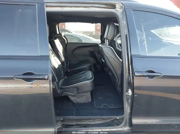 2C4RC1GG4LR165566 2020 CHRYSLER PACIFICA - Image 8