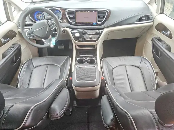 2C4RC1GG4PR520855 2023 CHRYSLER PACIFICA - Image 8