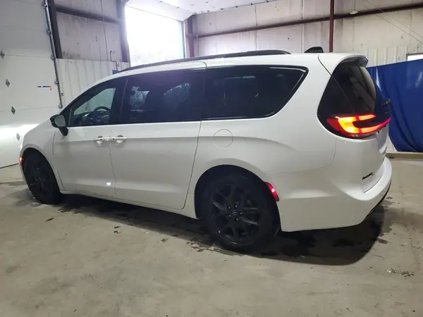 2C4RC1GG4TR162280 2026 CHRYSLER PACIFICA - Image 2