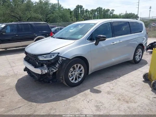 2C4RC1GG4TR190273 2026 CHRYSLER PACIFICA - Image 2