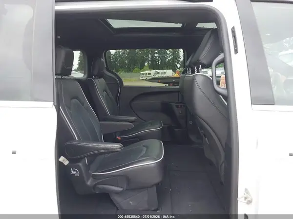 2C4RC1GG4TR206004 2026 CHRYSLER PACIFICA - Image 8