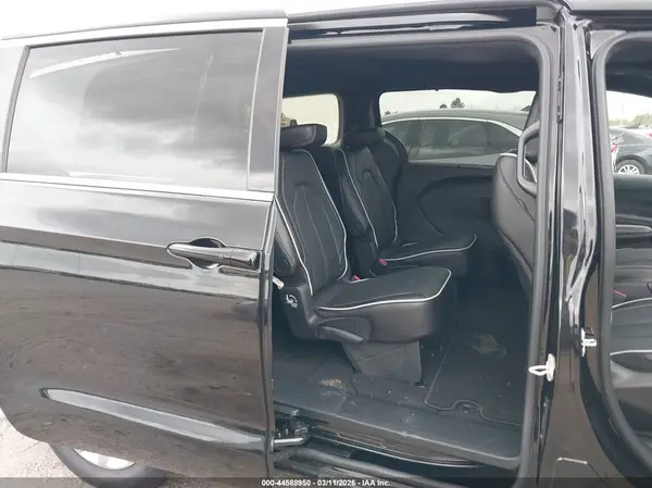 2C4RC1GG4TR239469 2026 CHRYSLER PACIFICA - Image 8