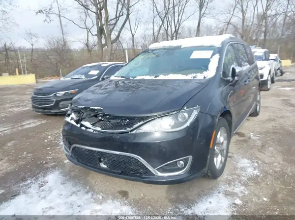 2C4RC1GG5HR504455 2017 CHRYSLER PACIFICA - Image 2