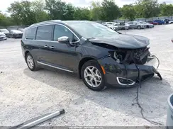 2C4RC1GG5HR528500 2017 CHRYSLER PACIFICA