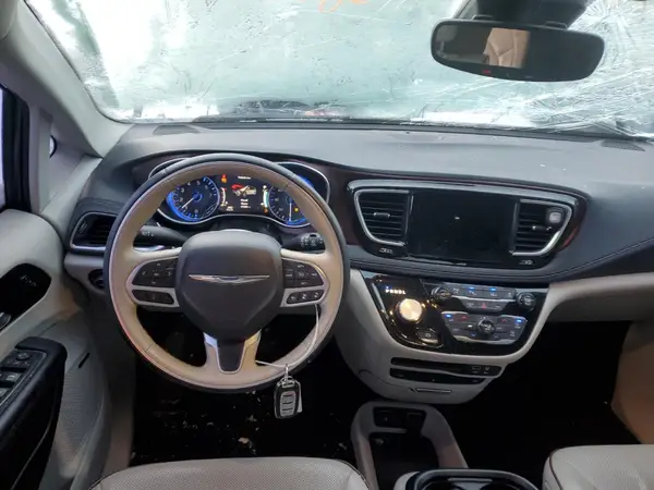 2C4RC1GG5HR531025 2017 CHRYSLER PACIFICA - Image 8