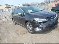 2C4RC1GG5HR544826 2017 CHRYSLER PACIFICA