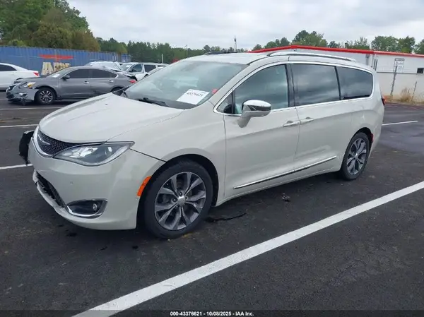 2C4RC1GG5HR570312 2017 CHRYSLER PACIFICA - Image 2