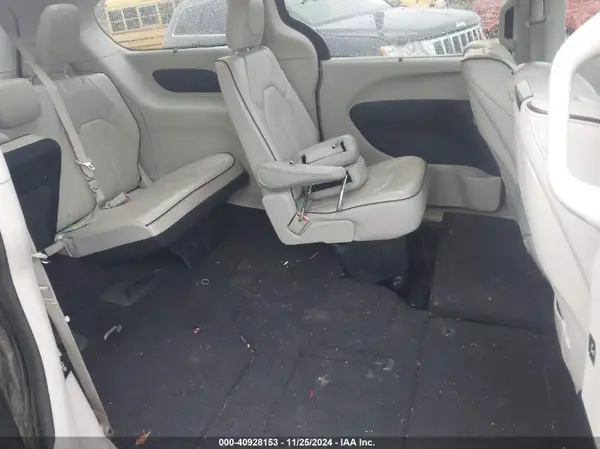 2C4RC1GG5HR591502 2017 CHRYSLER PACIFICA - Image 8