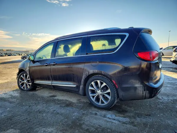 2C4RC1GG5HR599308 2017 CHRYSLER PACIFICA - Image 2