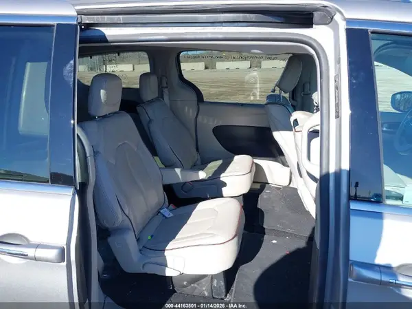 2C4RC1GG5HR620187 2017 CHRYSLER PACIFICA - Image 8