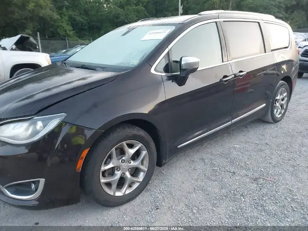 2C4RC1GG5HR657594 2017 CHRYSLER PACIFICA - Image 2