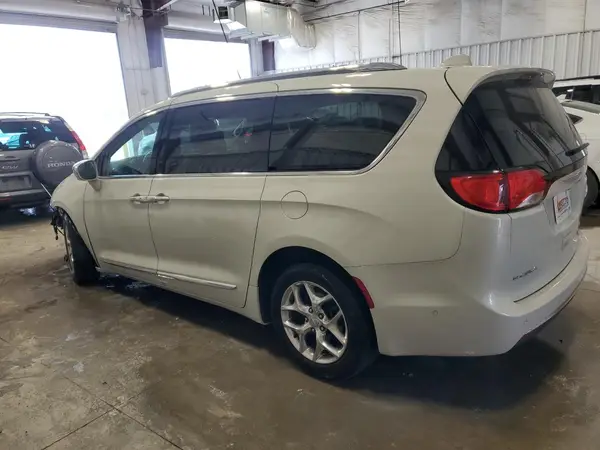 2C4RC1GG5HR670555 2017 CHRYSLER PACIFICA - Image 2