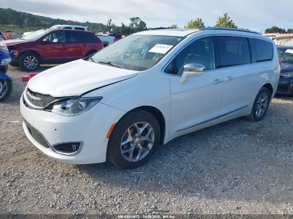 2C4RC1GG5HR703652 2017 CHRYSLER PACIFICA - Image 2