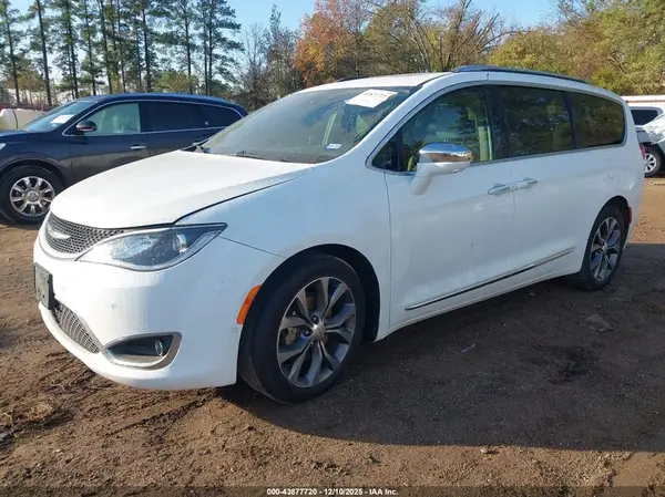 2C4RC1GG5HR730186 2017 CHRYSLER PACIFICA - Image 2