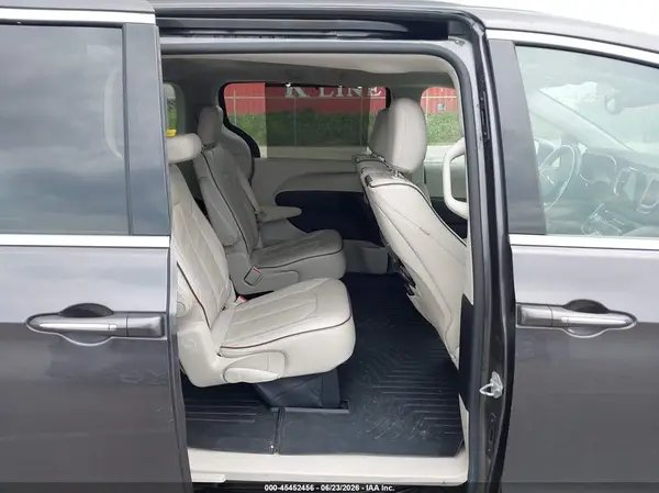2C4RC1GG5HR759896 2017 CHRYSLER PACIFICA - Image 8