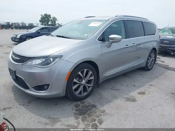 2C4RC1GG5HR812533 2017 CHRYSLER PACIFICA - Image 2