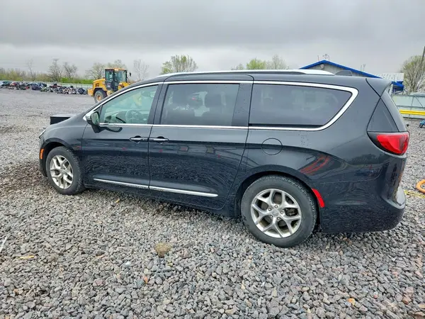 2C4RC1GG5JR107902 2018 CHRYSLER PACIFICA - Image 2